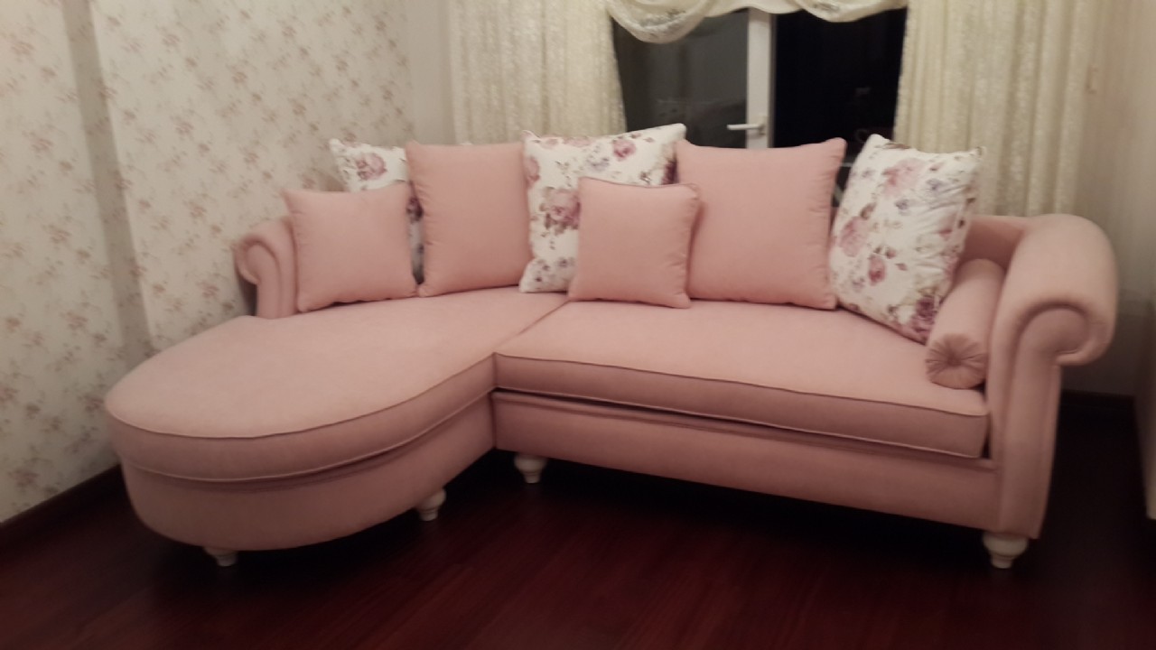 Upgrade Your Living Room with Our Chic Pink L-Shaped Corner Sofa - Comfort and Style Combined