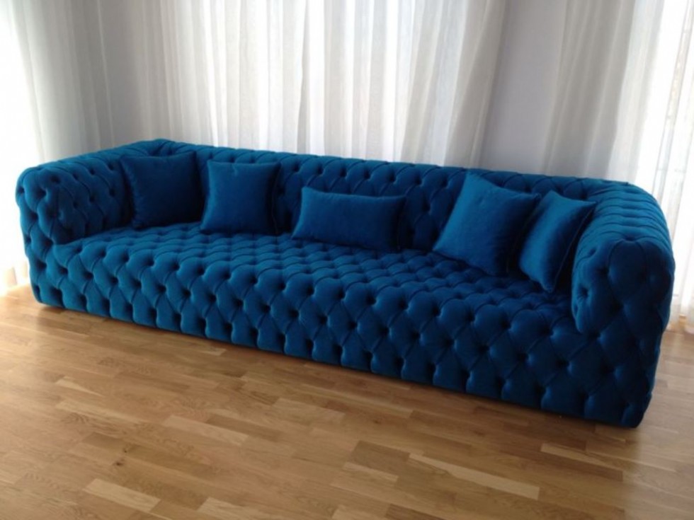 Design A Living Room That Fits Your Personality With Custom Sofas