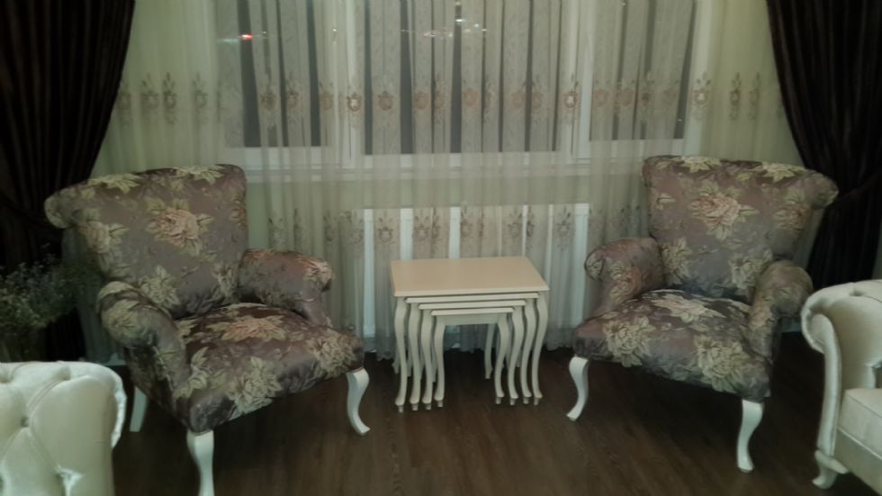 Kodu: 12731 - Elevate Your Living Room Style With Custom Design Sofa Furniture