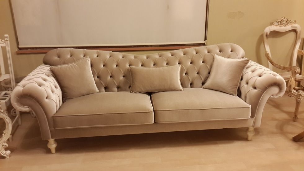 Kodu: 12561 - Grey Chesterfield Sofa Designs Velvet Fabrics Couches